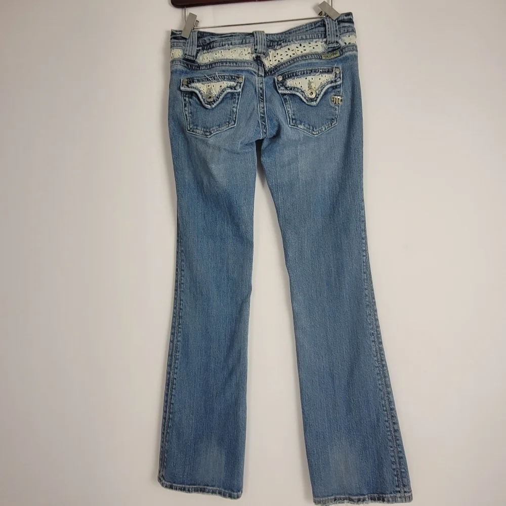 Miss Me Rare Hard To Find *White Eyelet Bootcut Jeans Size 27